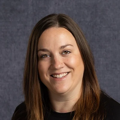 Leaha Zakowski in a professional headshot.